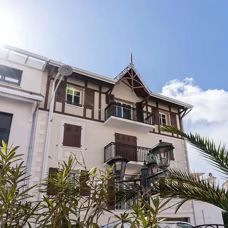 Sumptuous 58 M2 With 2 Balconies On The Seaside Аркашон